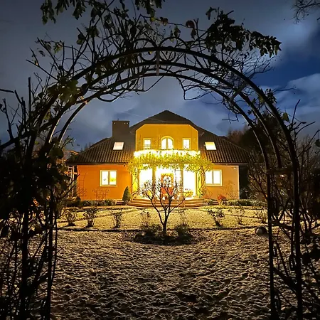 Semesterbostad Serenity Garden - Polanica-zdroj *